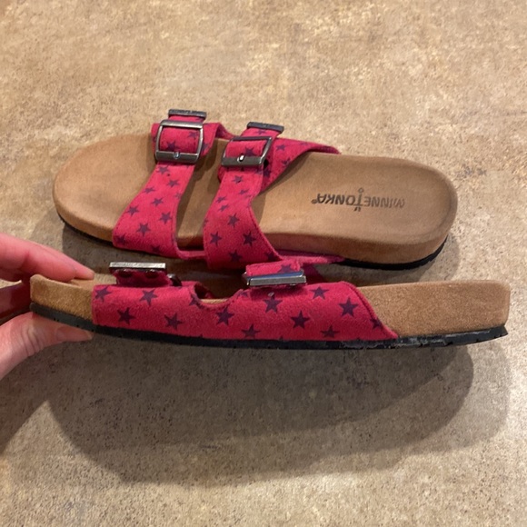 Girls Minnetonka sandals size 3 - Picture 5 of 8